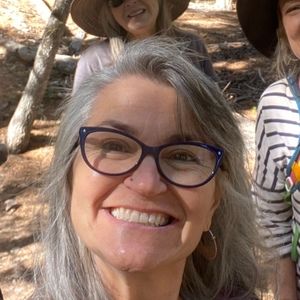 Meet your Posher, Mia